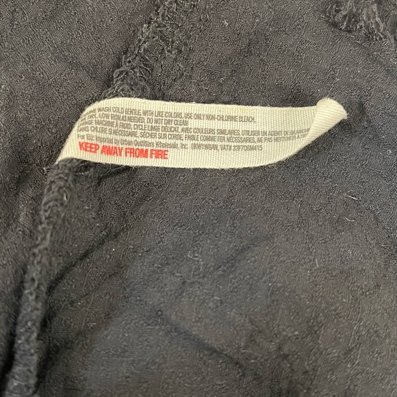 ❤️ Free People Intimately Black Ruffled Cami - Picture 7 of 10